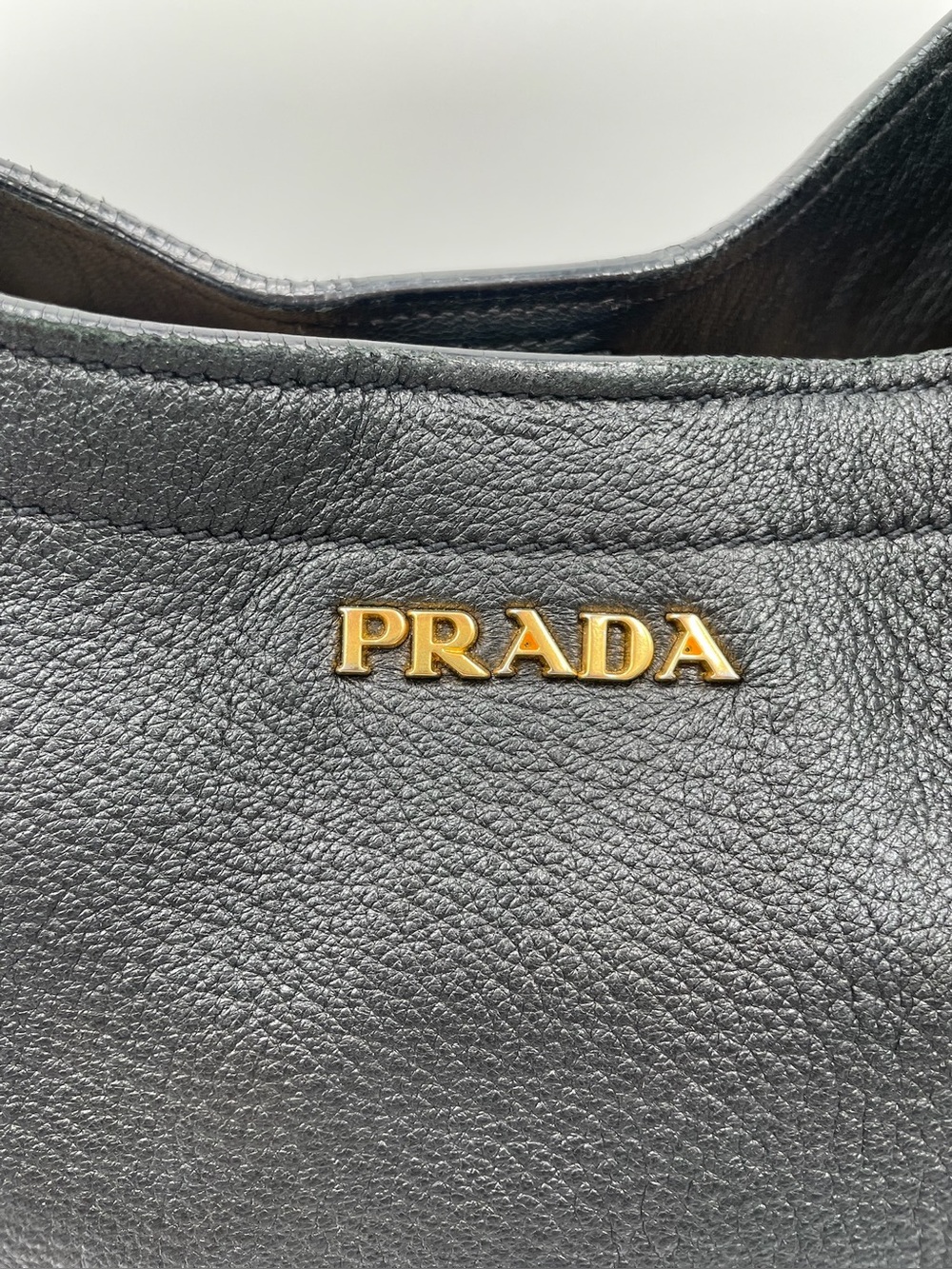 Prada Black Leather Vitello Daino Zip Hobo Bag - Picture 14 of 14